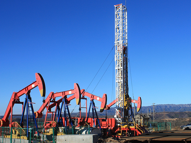 Truck-mounted hydraulic deep well drilling rig （Single section mast）